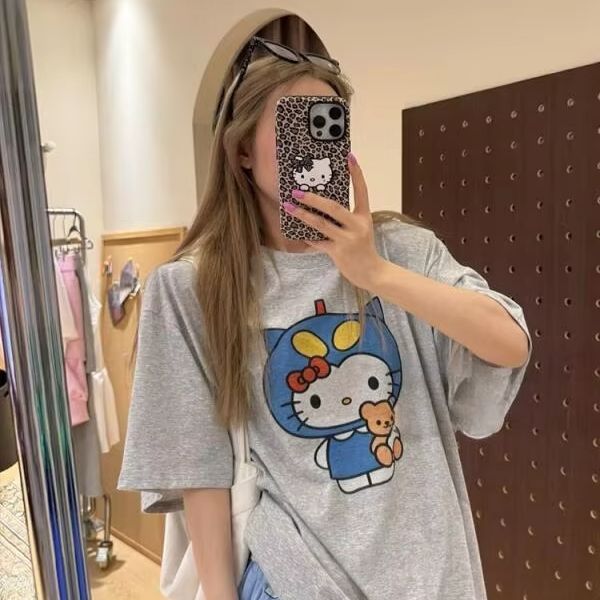 Street Fashion Designer - 반팔 헬로 키티 프린트 티셔츠 산리오